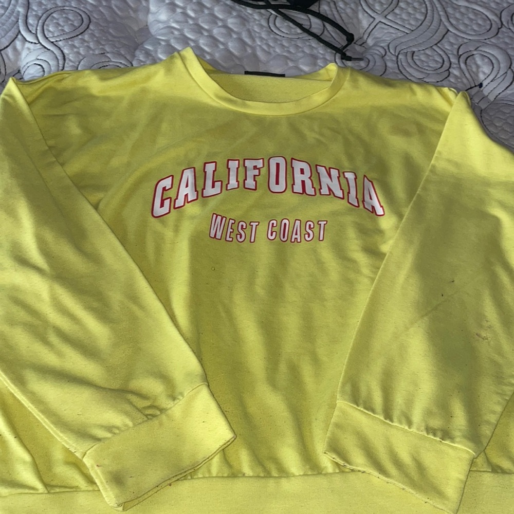 size L crew neck